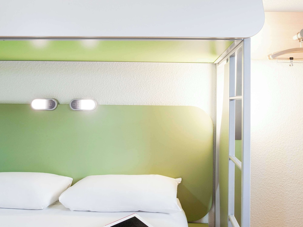 Triple Room, Multiple Beds - Photo 4