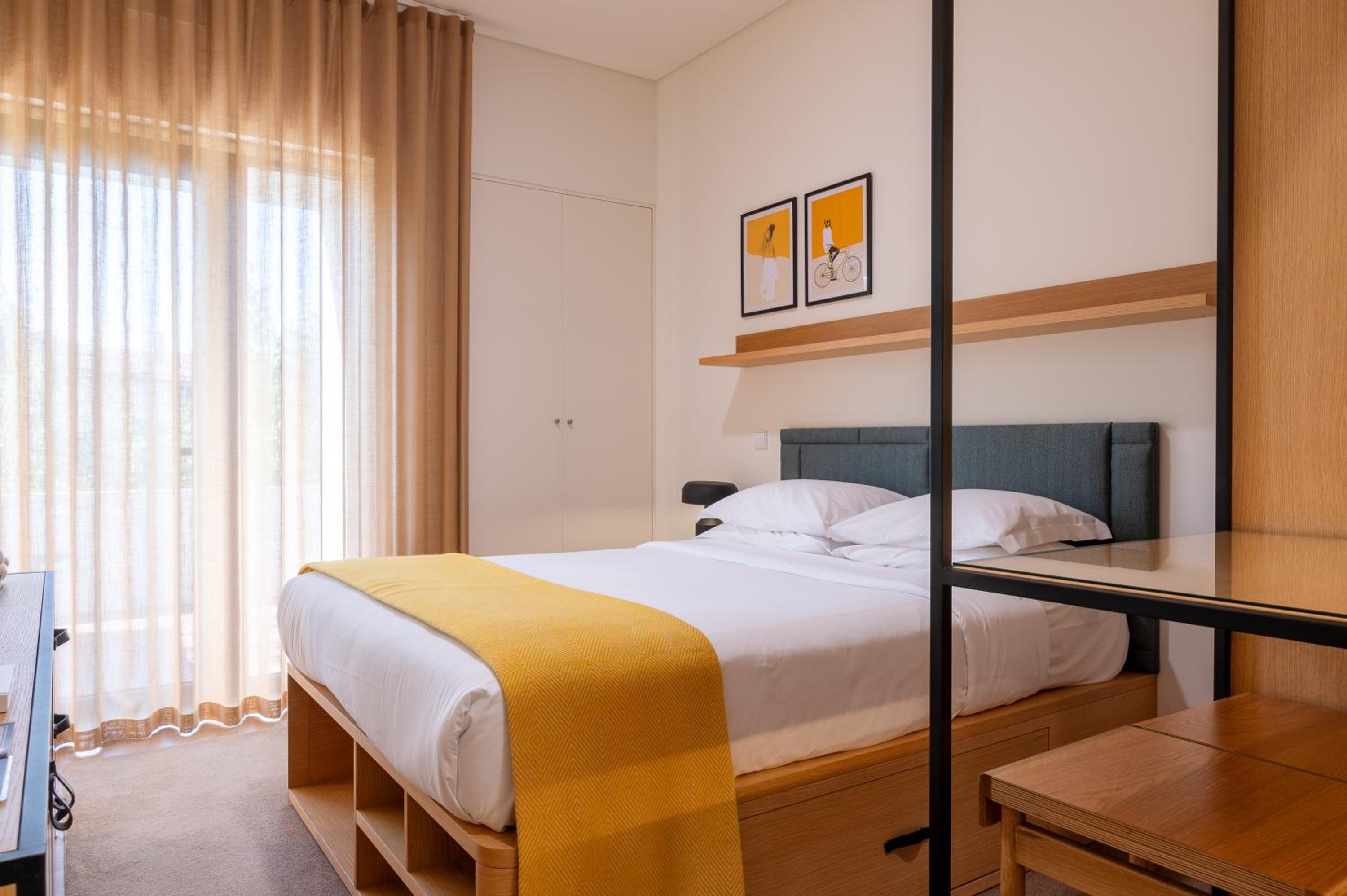 Superior Double Room with Balcony - Photo 6