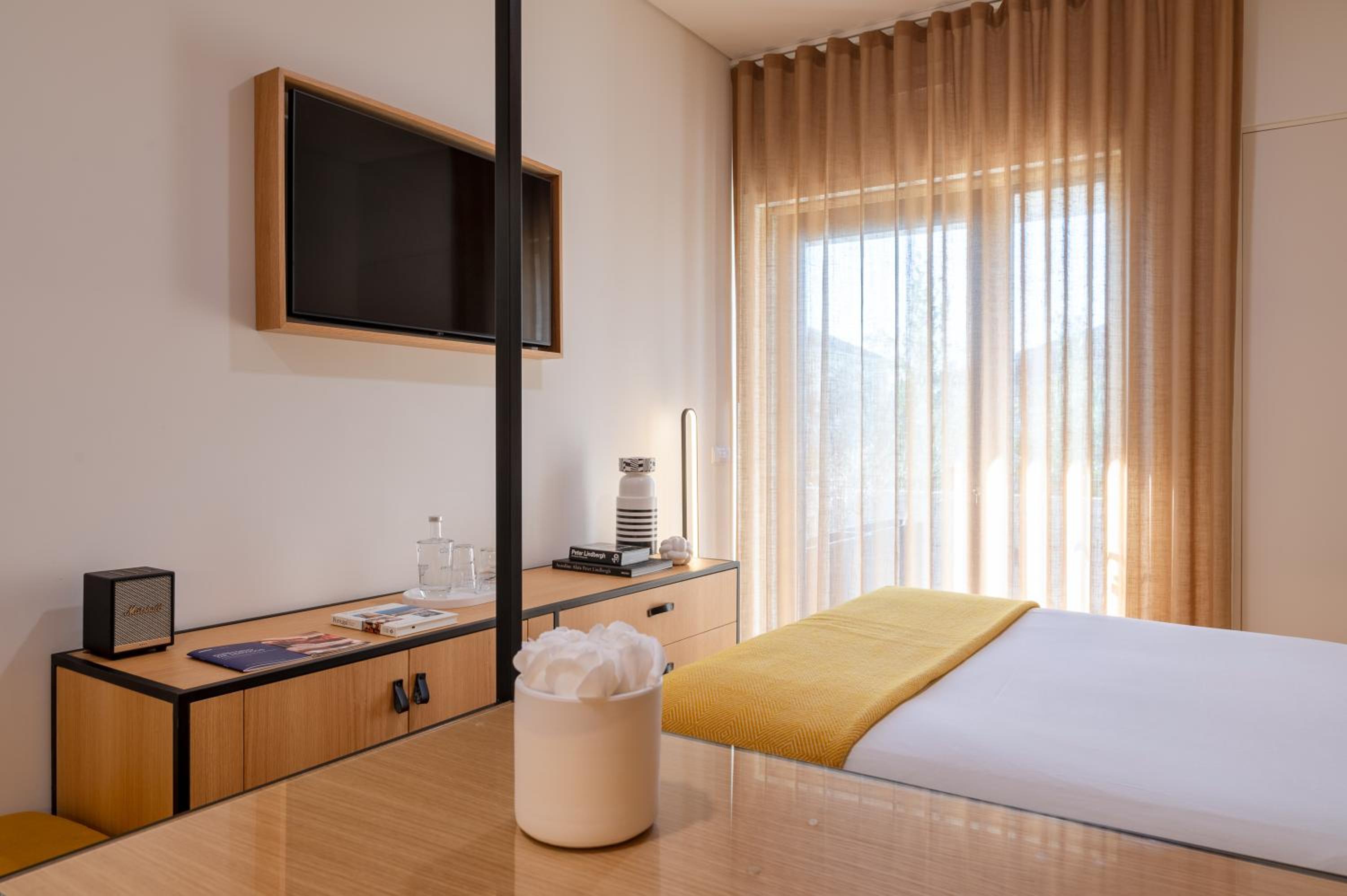 Superior Double Room with Balcony - Photo 5