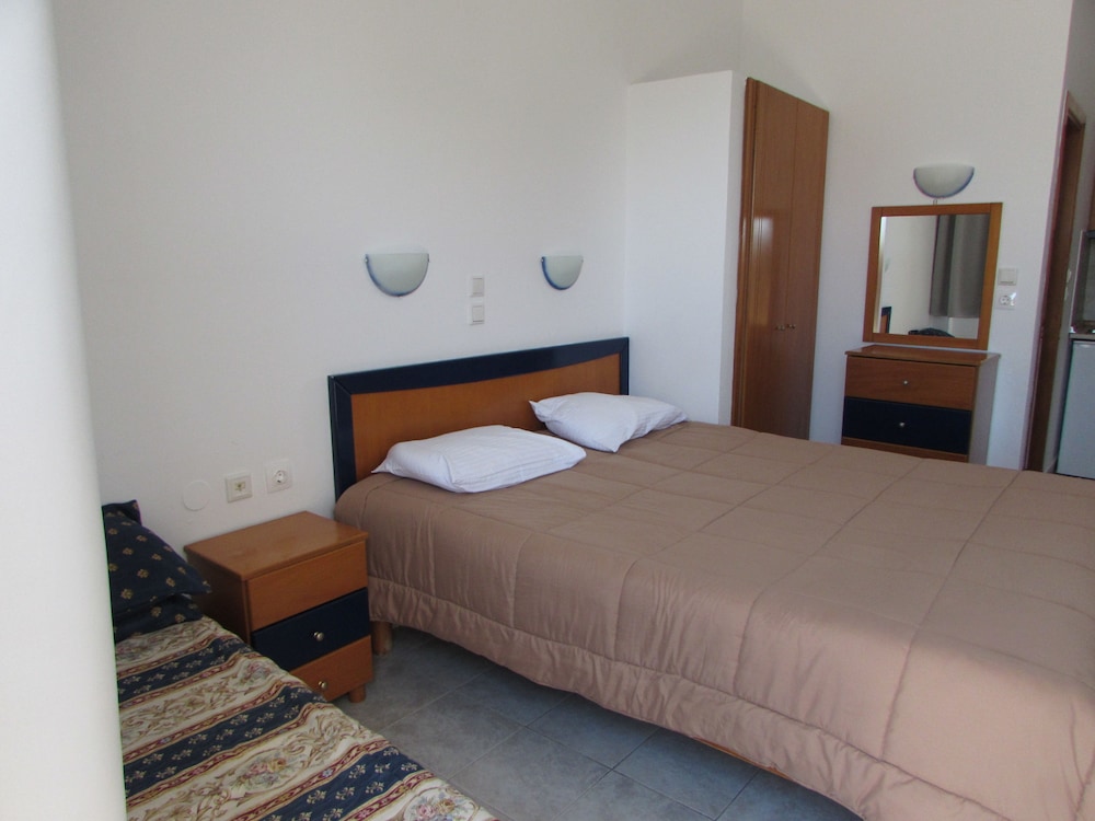 Studio (2 adults)