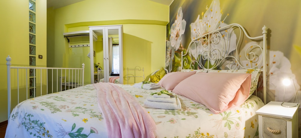 Standard Double Room, Ensuite, Garden View photo 1