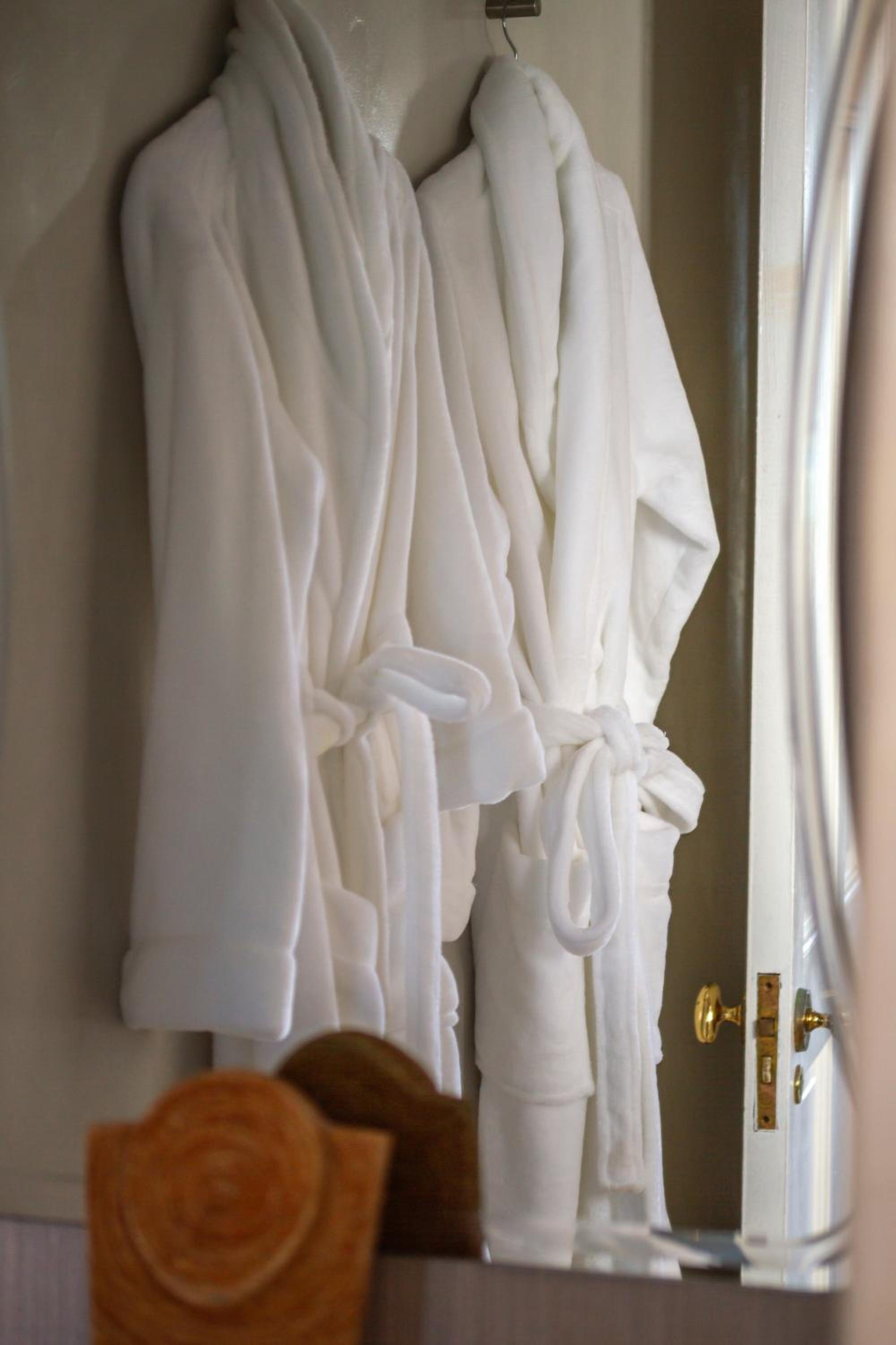 Executive King Room - Photo 3