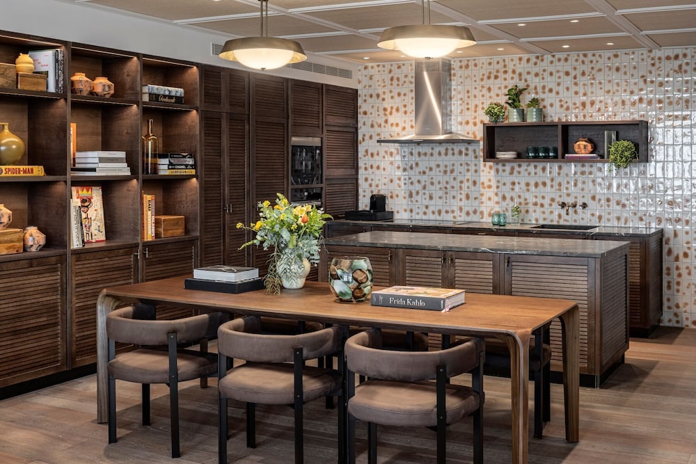 Superior Suite with Kitchen photo 1