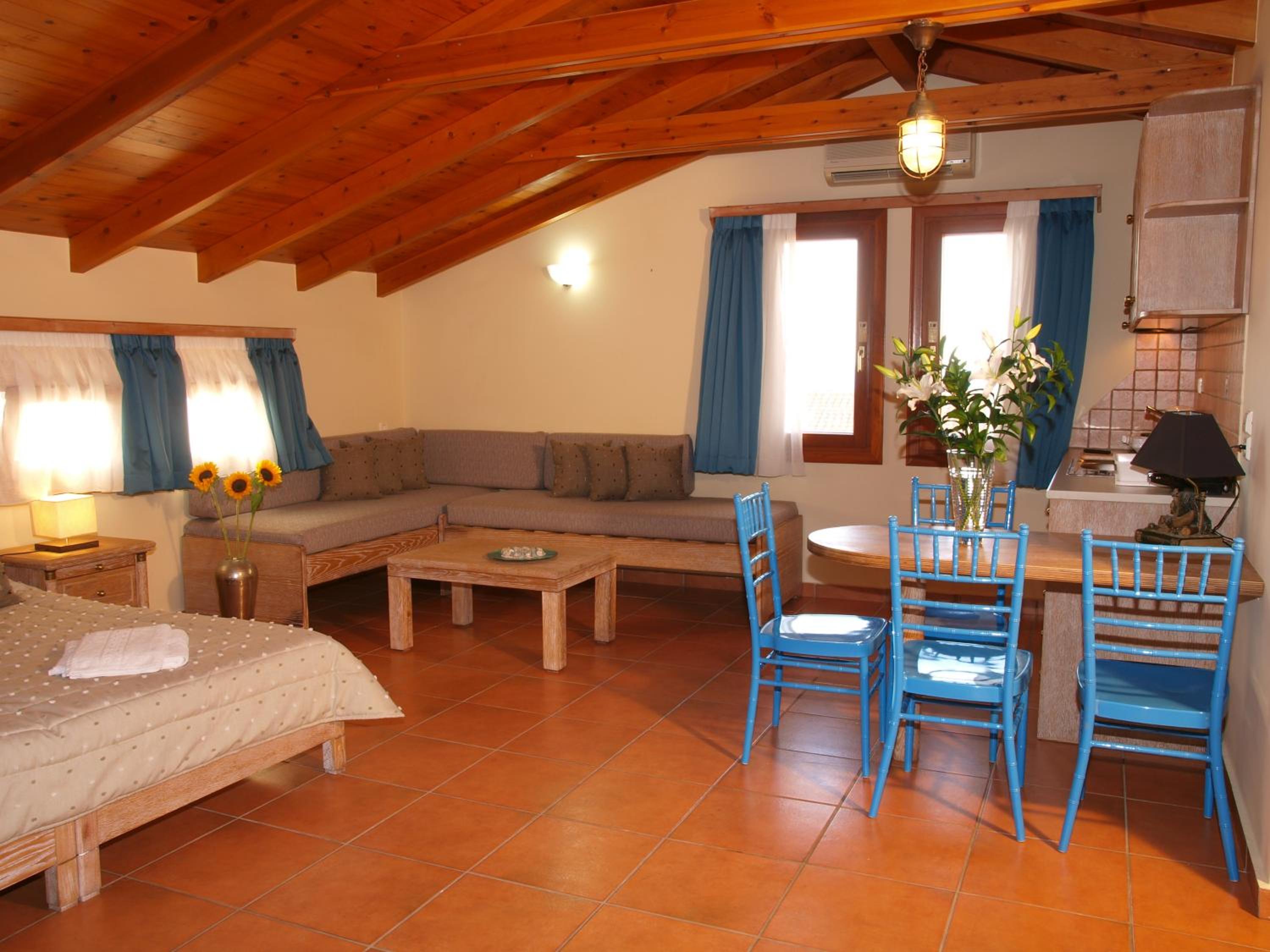 Penthouse Studio with Sea View (2 Adults)