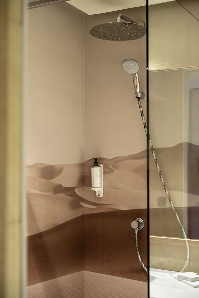 Superior Room - Photo 6