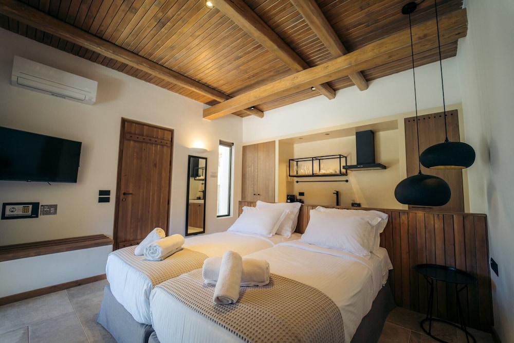 Luxury Villa photo 2