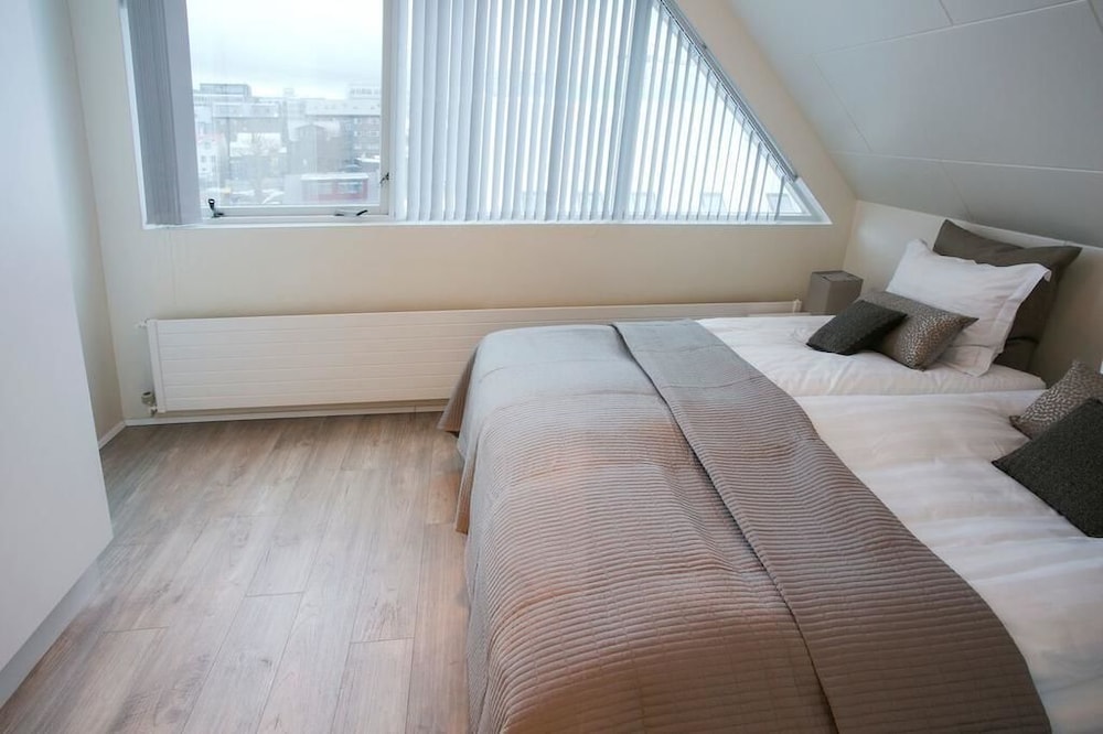 Apartment, 2 Bedrooms (Penthouse) photo 2