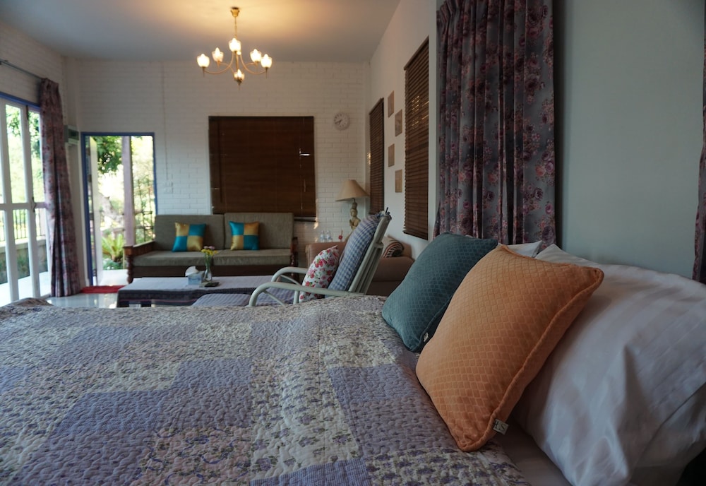 Deluxe Double Room photo 3