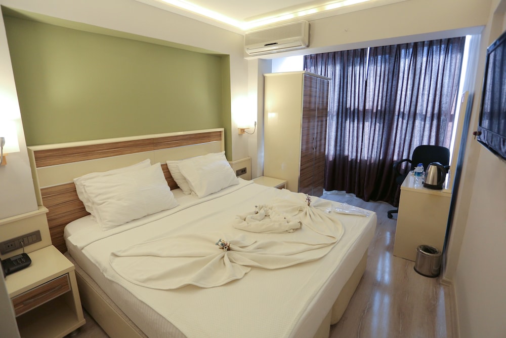Standard Double Room Single Use photo 1