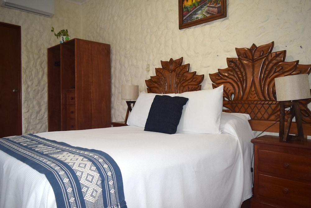 Basic Single Room photo 2