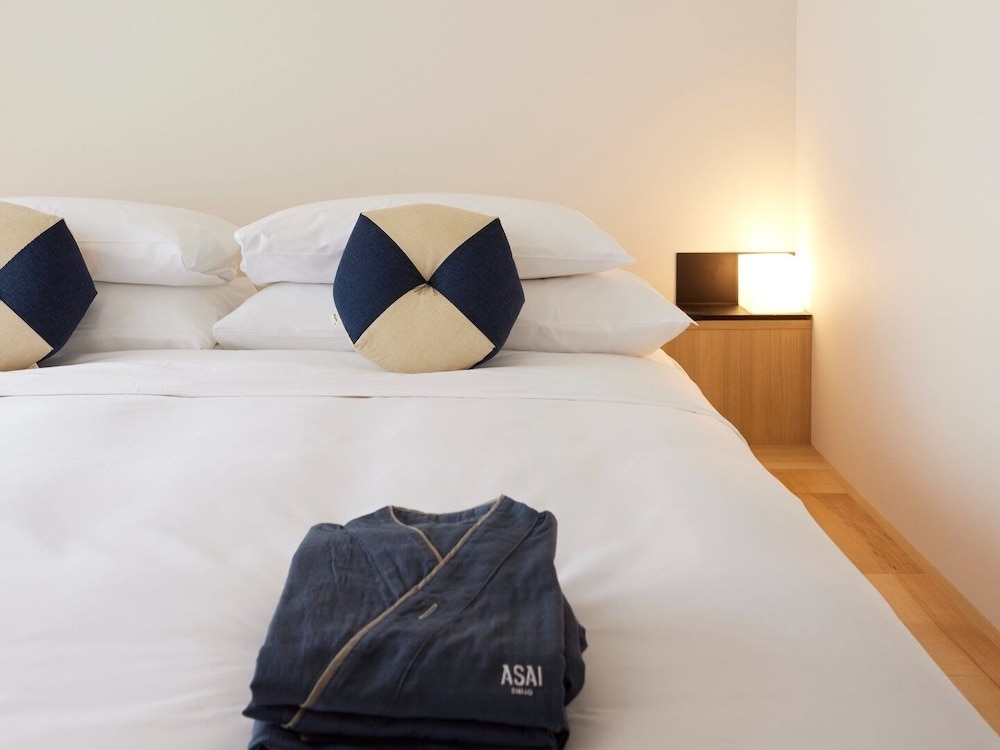 Room, 1 King Bed, Accessible - Photo 17