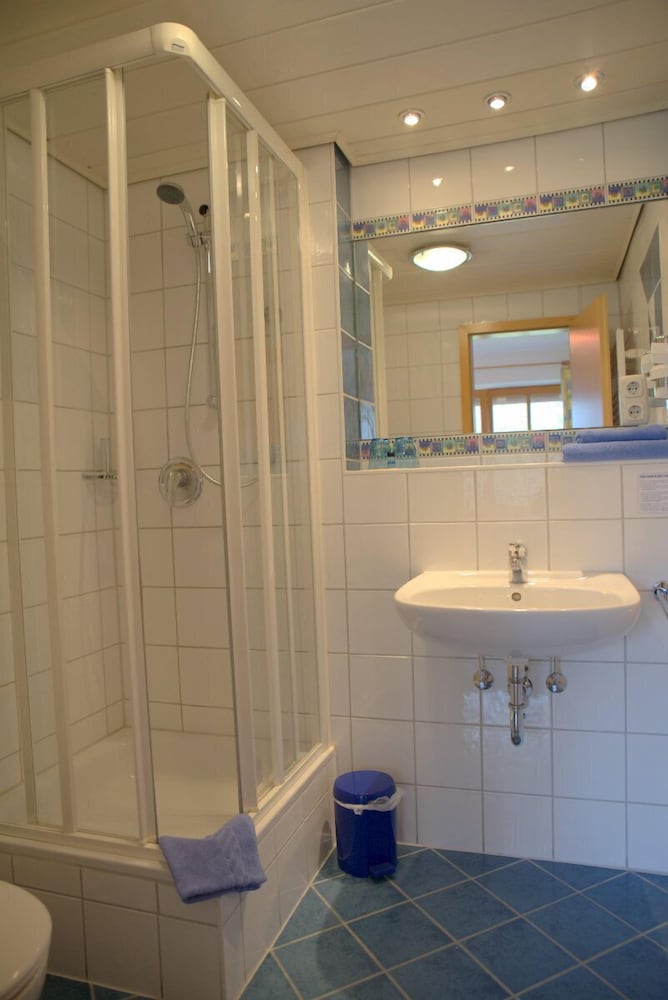 Double Room - Photo 5