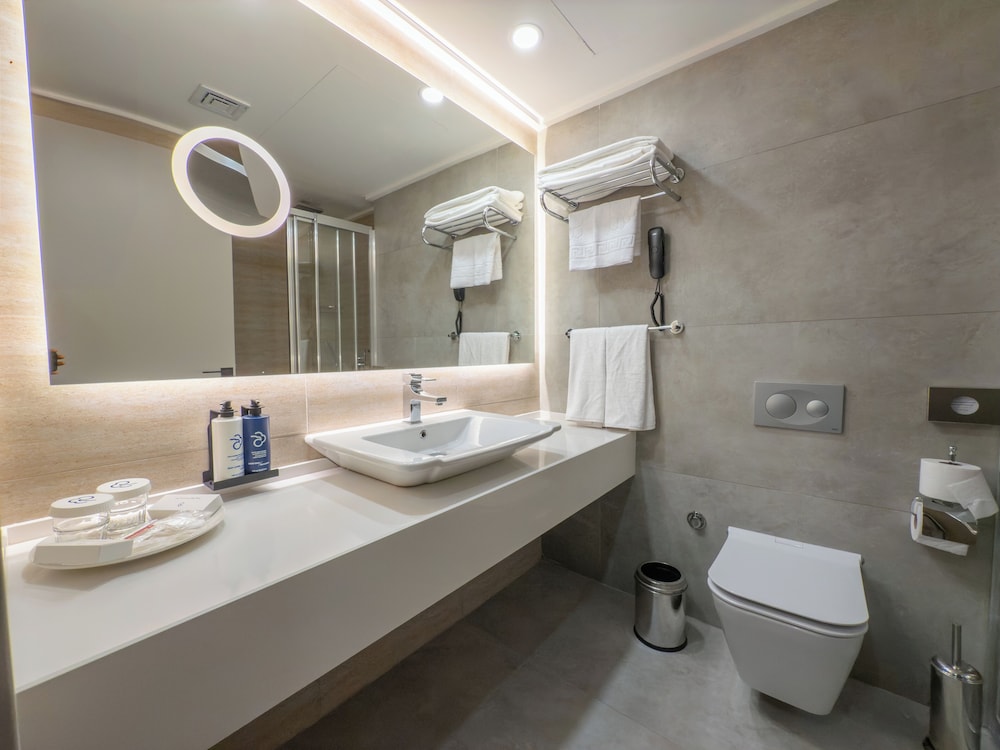 Superior Single Room, City View