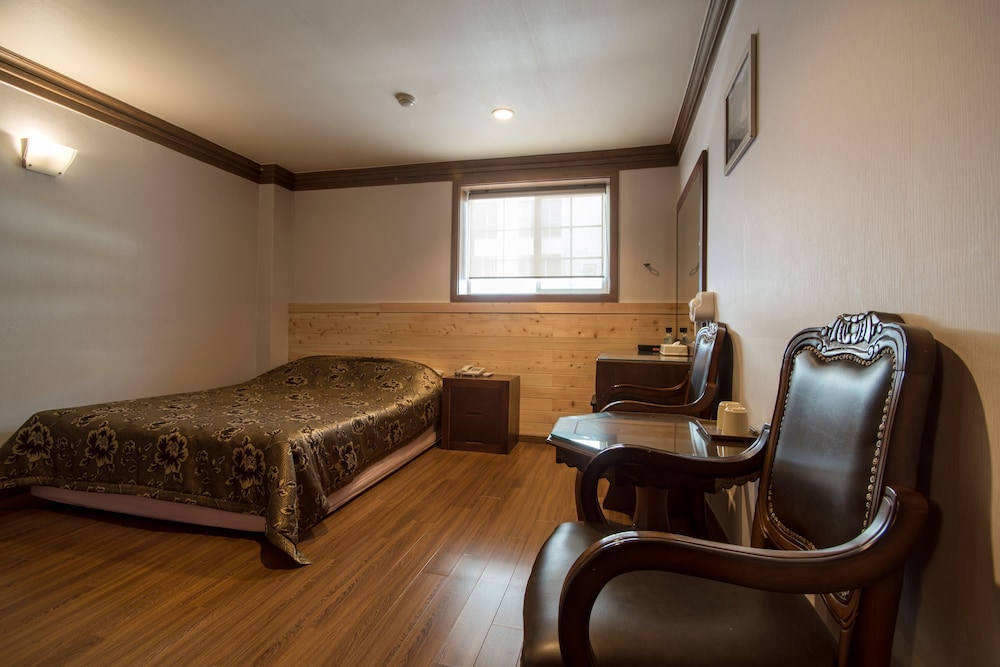 Standard Double Room, 1 Double Bed - Photo 5