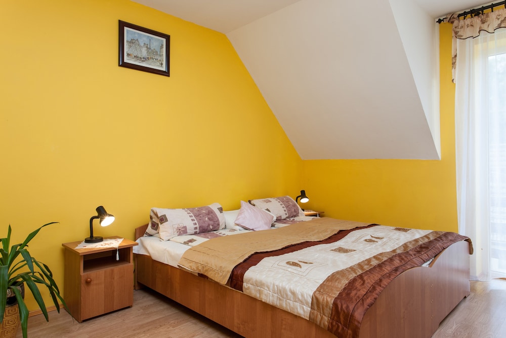 Deluxe Apartment (Czteroosobowy z Balkonem Francuskim)