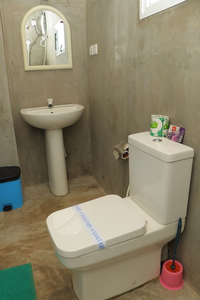 Deluxe Twin Room - Photo 10