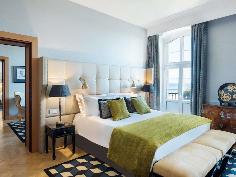 Suite, Multiple Beds, Terrace