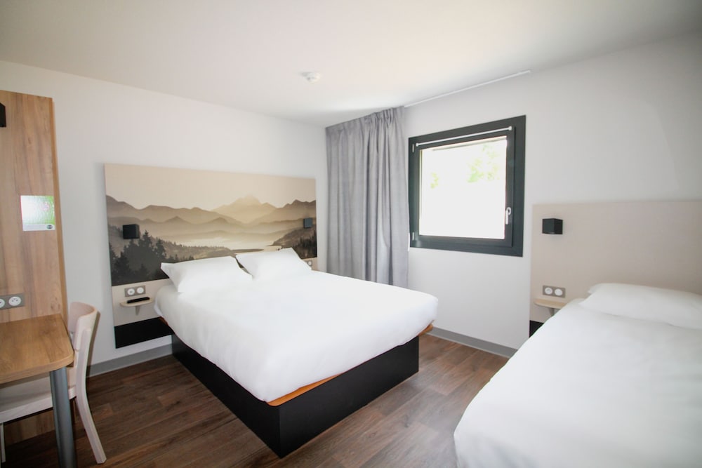Triple Room - Photo 1