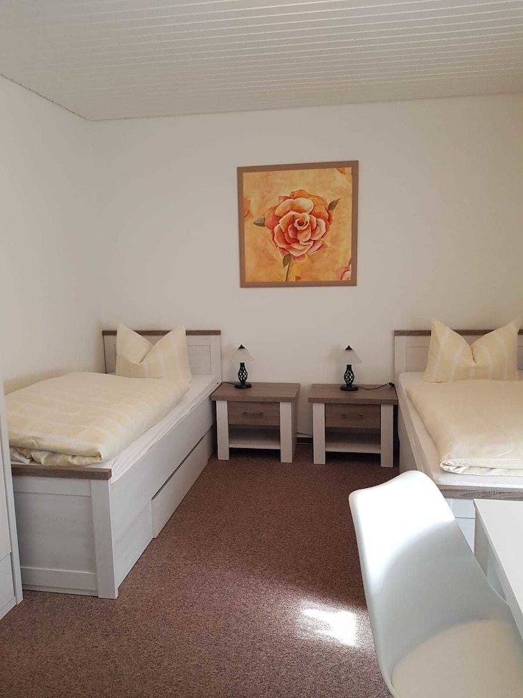 Economy Double or Twin Room, Private Bathroom, Courtyard View photo 1