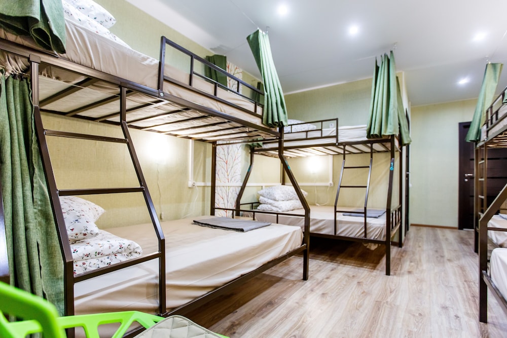Shared Dormitory, Men only, Private Bathroom (8 beds, Upper bed) photo 3