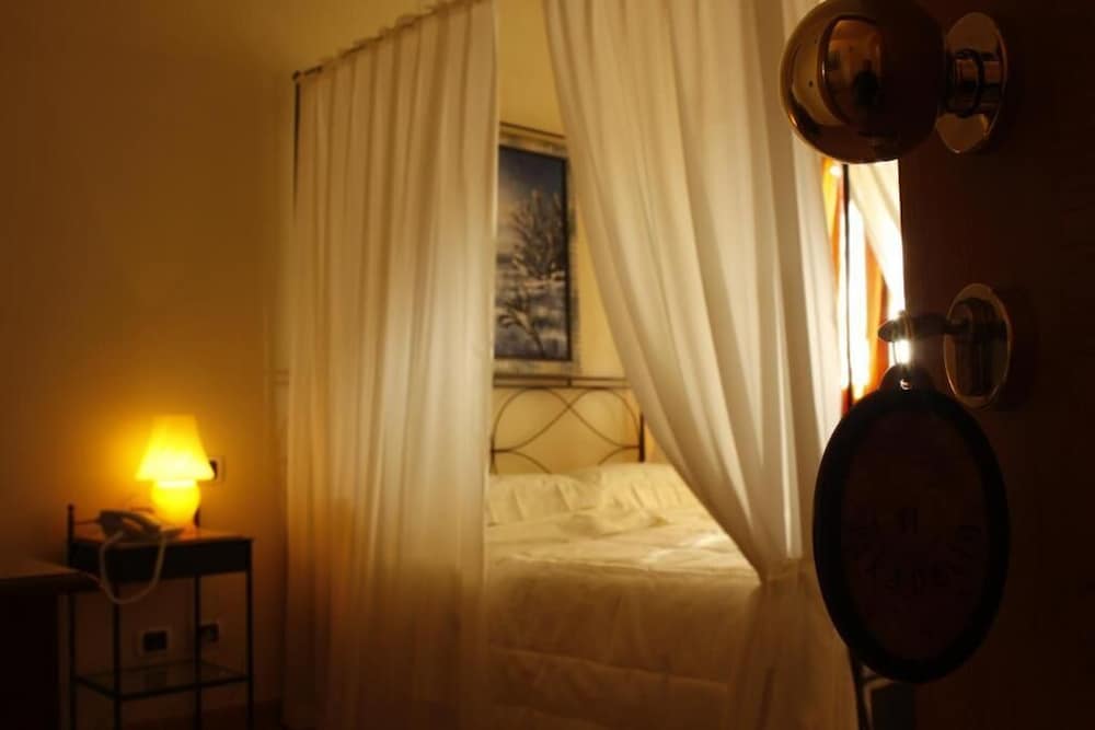 Standard Room photo 1
