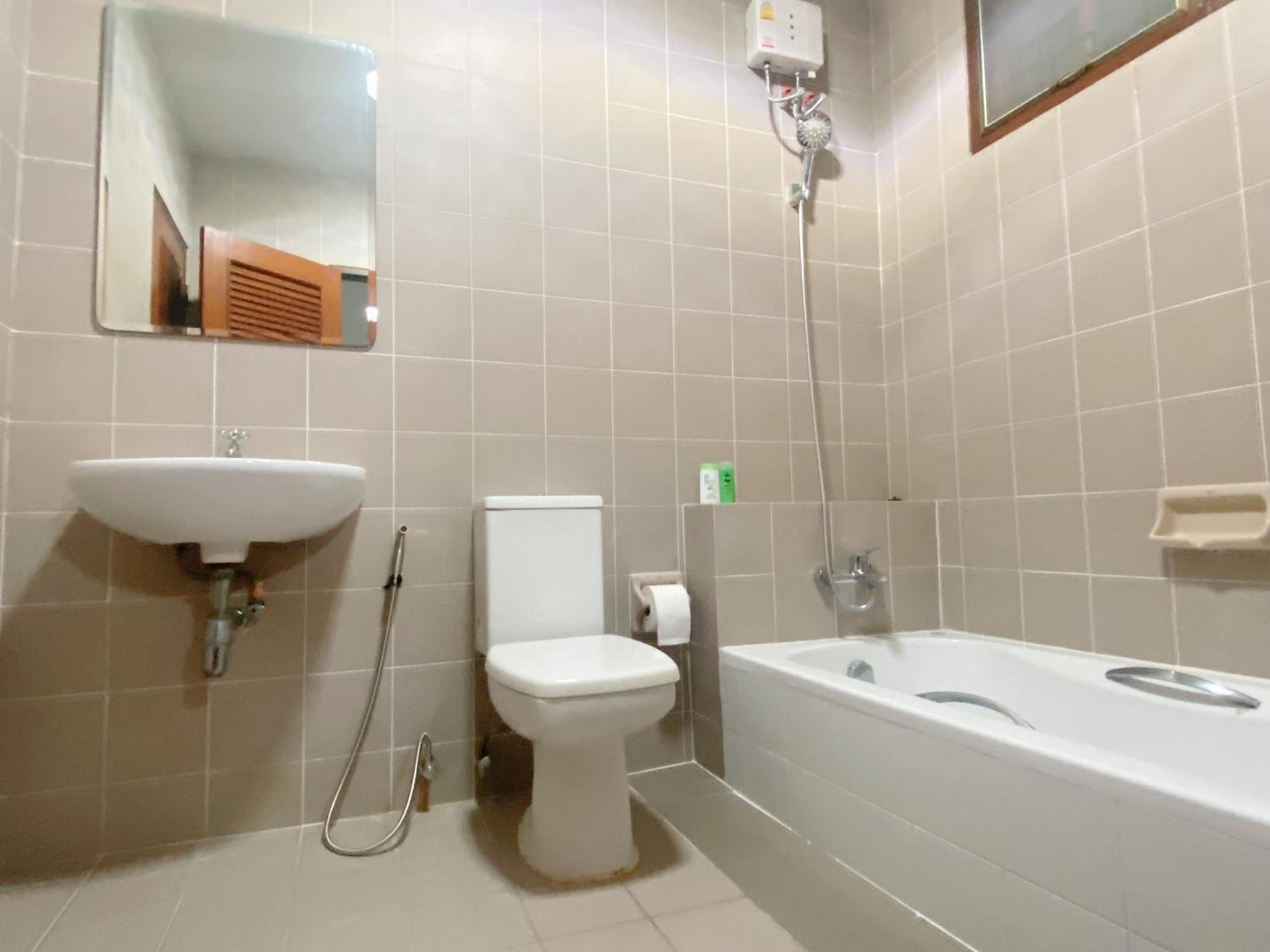 Standard Queen Room photo 1