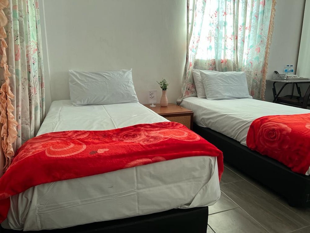 Deluxe Twin Room photo 3
