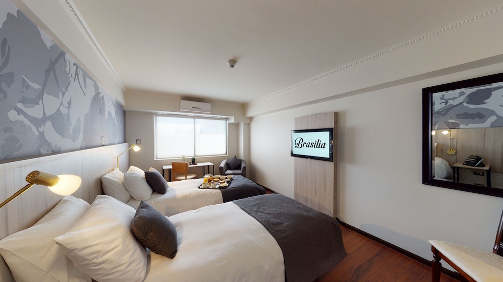 Junior Suite, 1 King Bed, City View — the supplier's photographs — photo 4