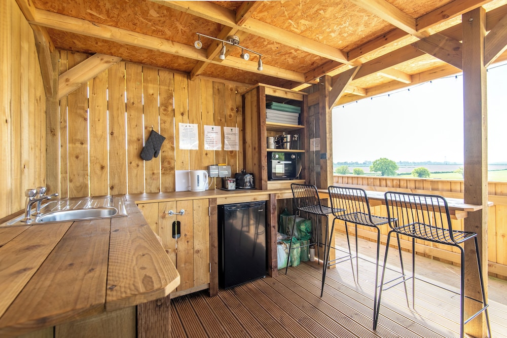 Superior Tent, Multiple Beds, Kitchen, Park View photo 2