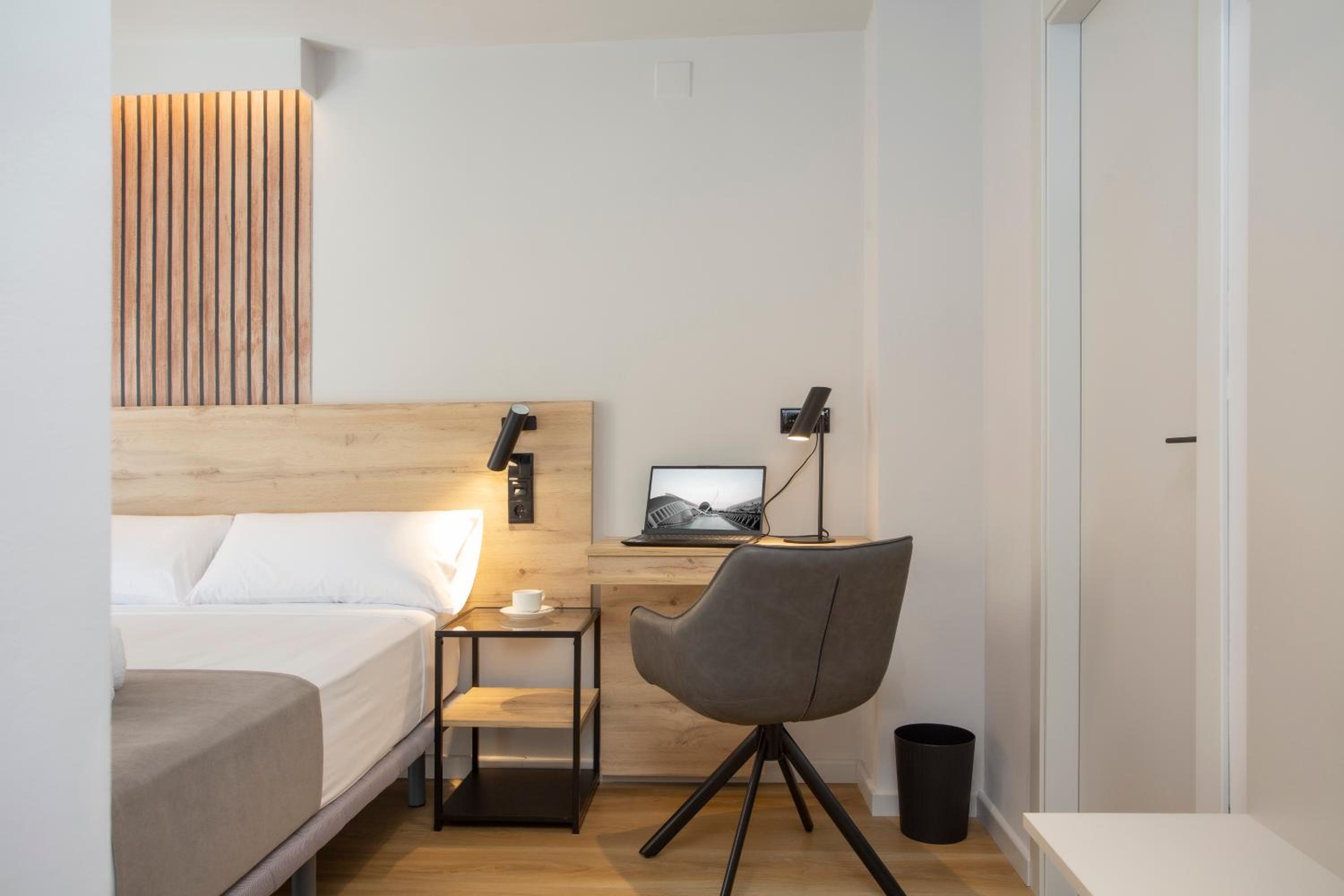 Double Room with Balcony photo 2