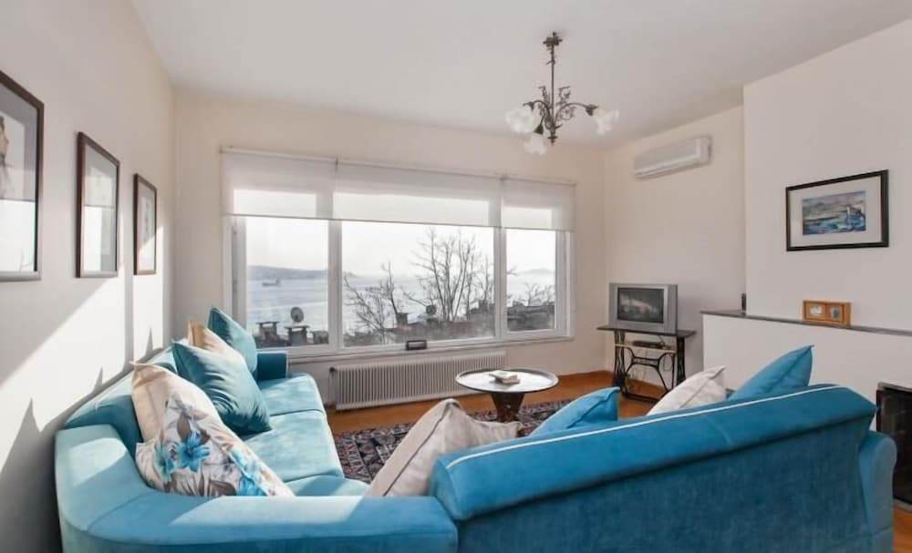 Apartment, 3 Bedrooms, Terrace, Sea View photo 1
