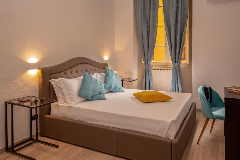 Economy Double or Twin Room photo 3
