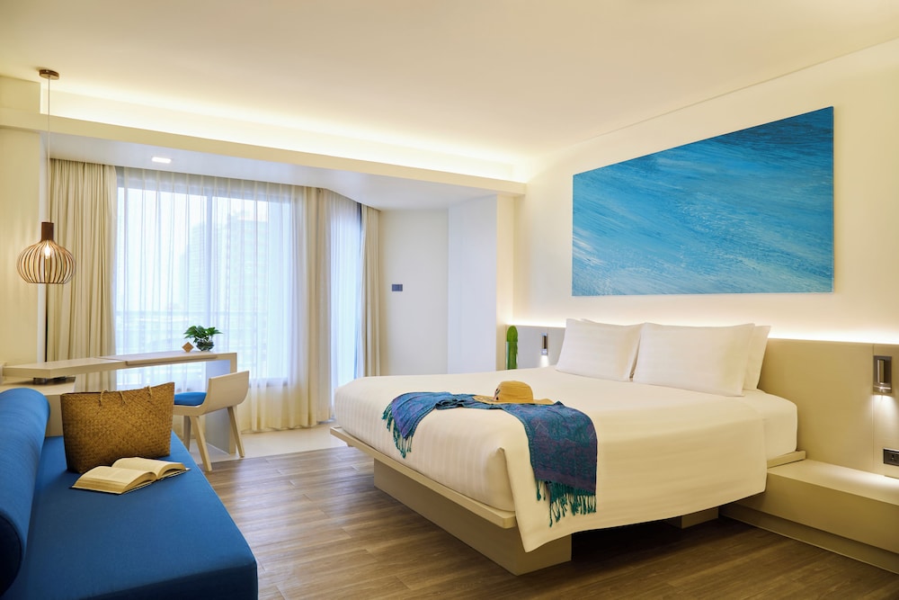 Premium Room, 1 King Bed, Sea View