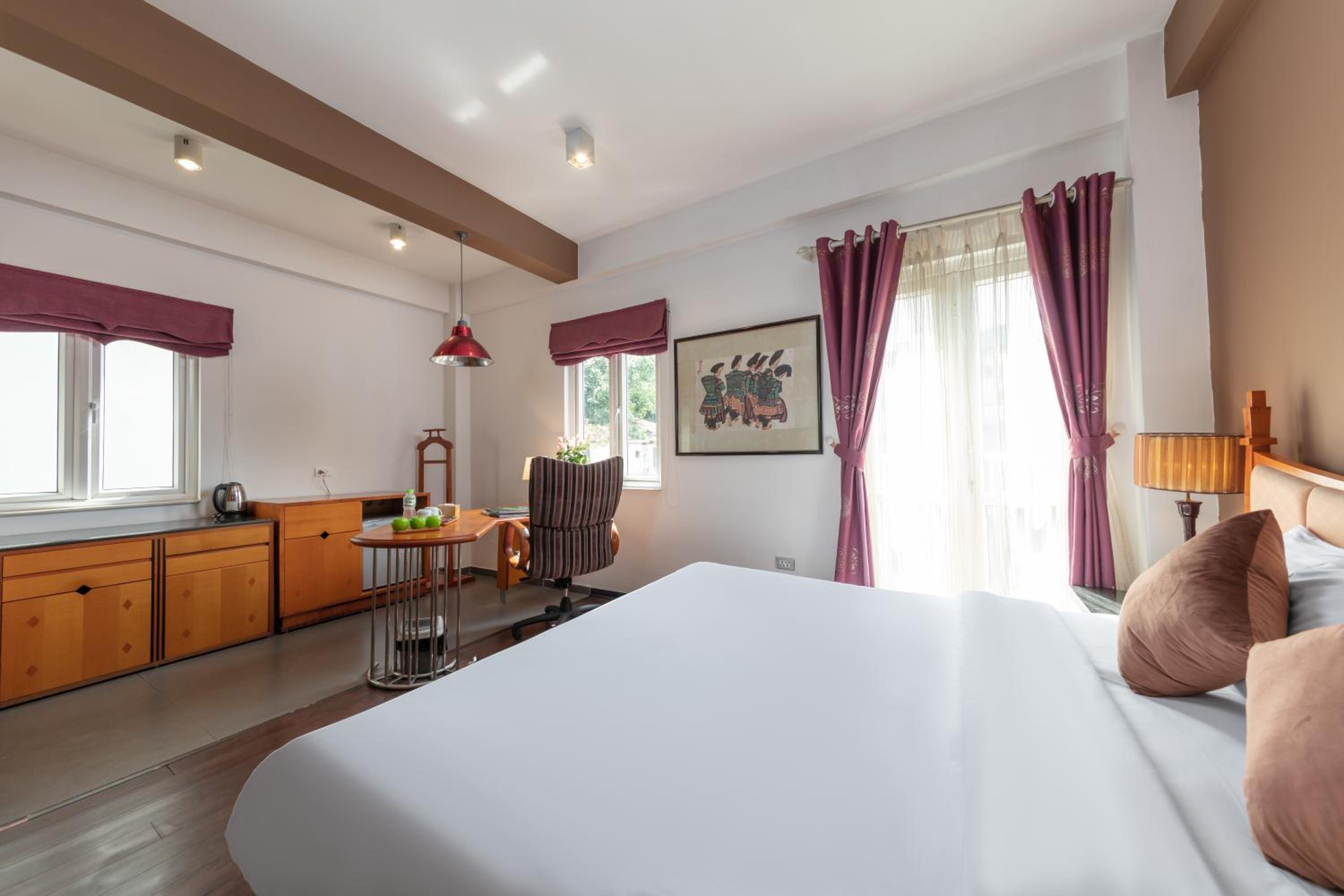 King Room with Balcony