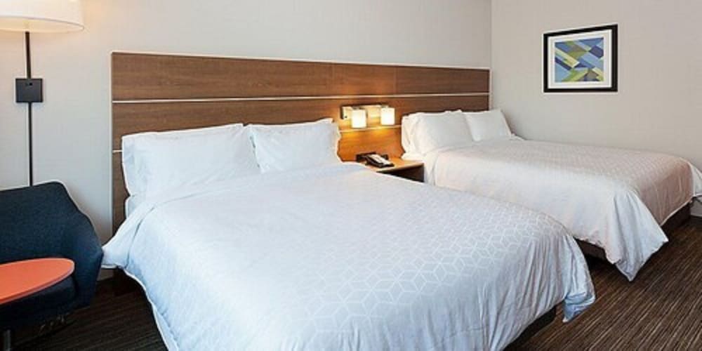 Standard Room, 2 Queen Beds - Photo 3