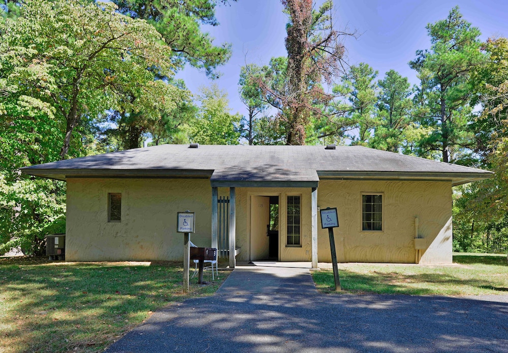 Cottage, 1 Queen Bed with Sofa bed, Accessible