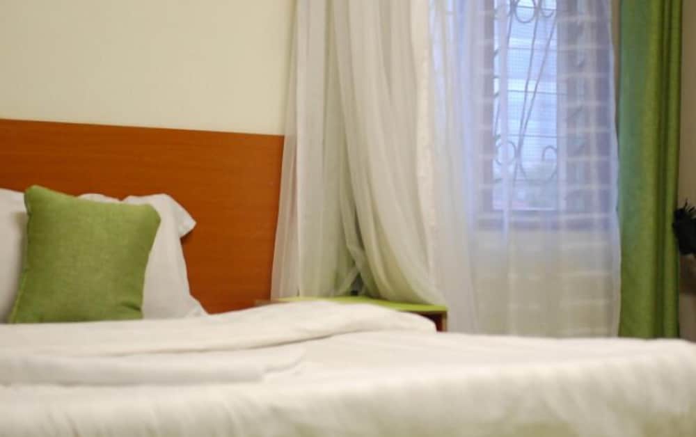 Deluxe Double Room, Garden View photo 3