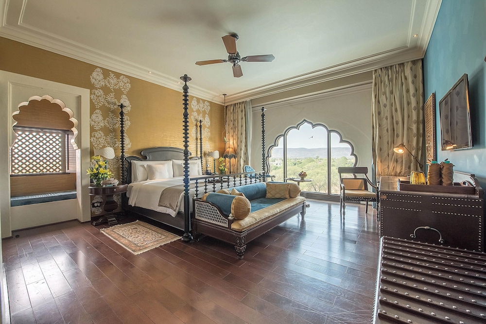Fairmont Gold, Room, 1 King Bed - Photo 2