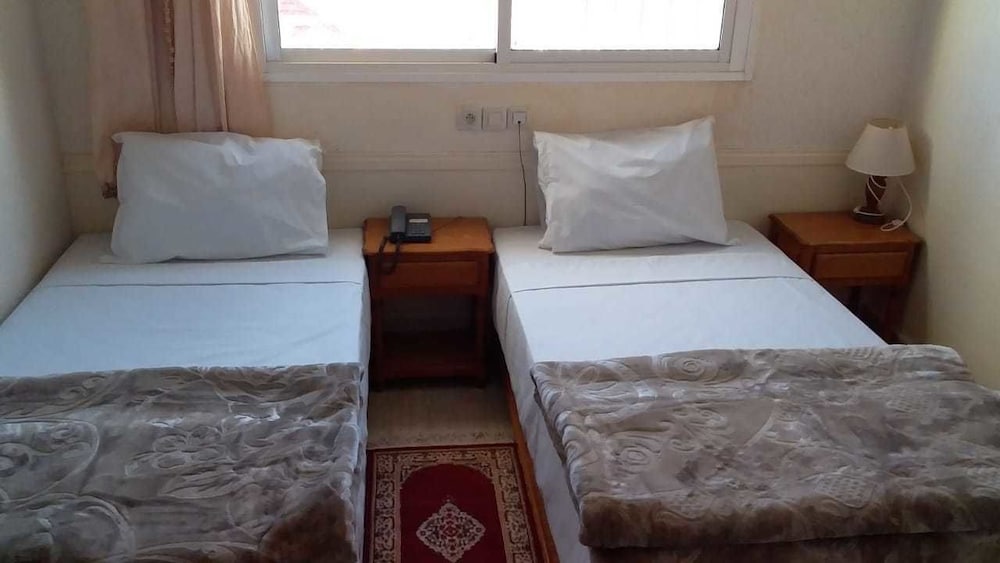 Twin Room, Private Bathroom photo 2