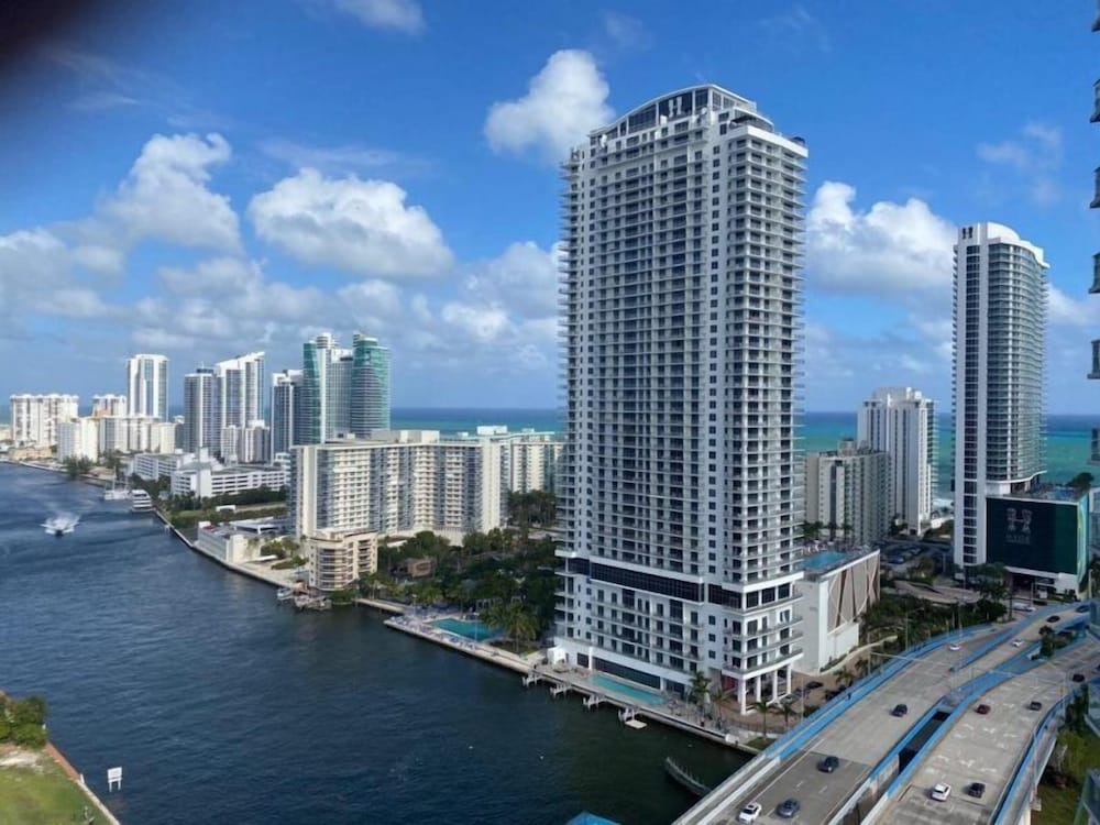 Condo (BW-2606A) photo 2