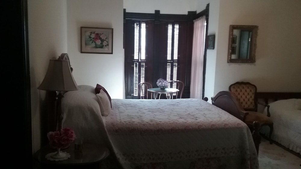 Cathleens room, Riverview from the bay window photo 1