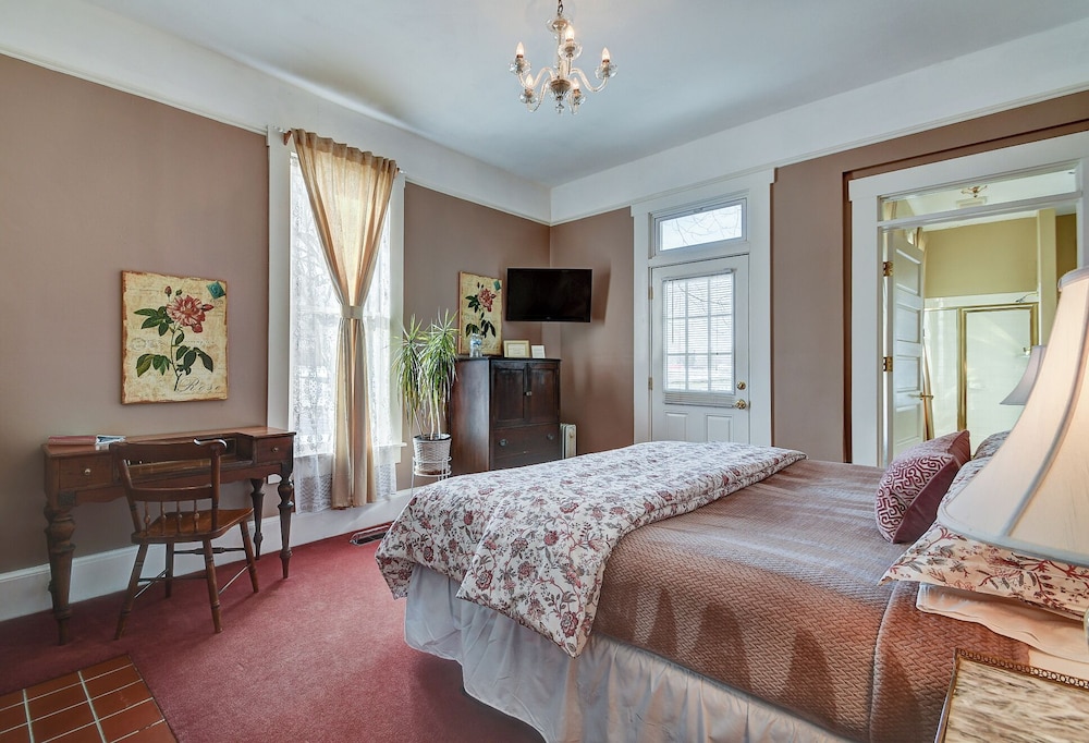Frederick Premium Suite photo 3