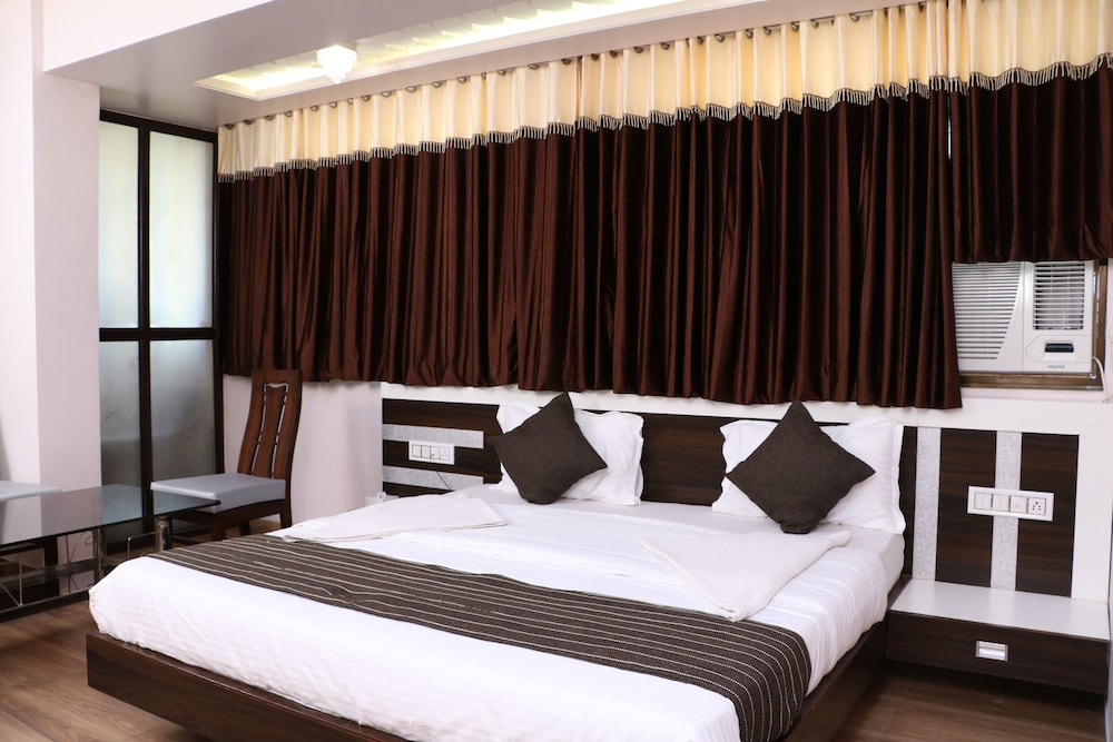 Family Suite, 1 Bedroom, Smoking, City View photo 1