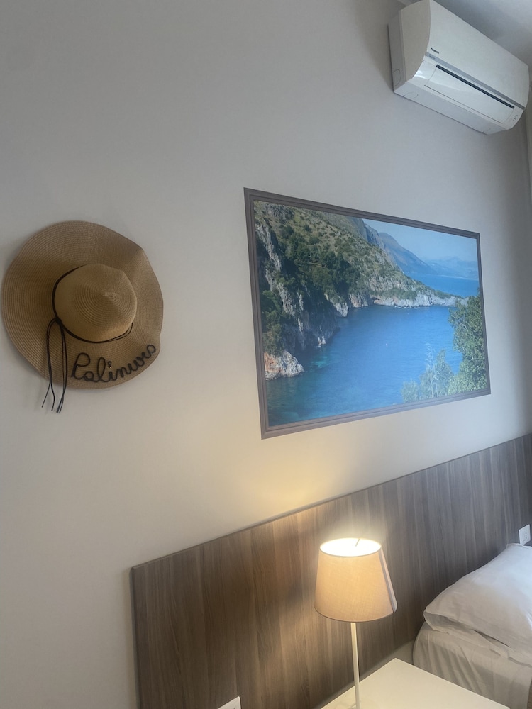 Single Room (Palinuro)