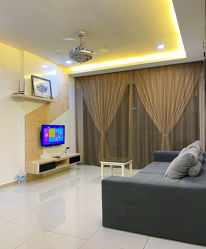 Amadel Residence 13 photo 1