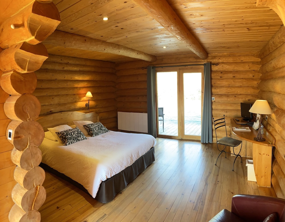 Superior Double or Twin Room, Terrace, Garden Area photo 1