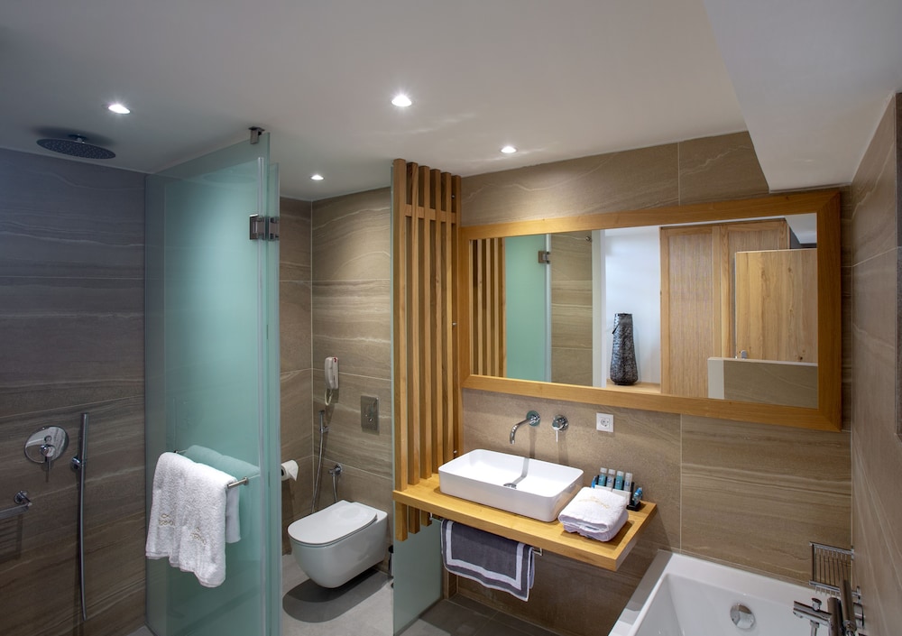Deluxe Suite, Private Pool, Partial Sea View (Split Level)