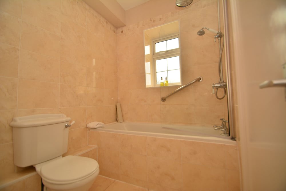 Standard Double Room - Photo 2