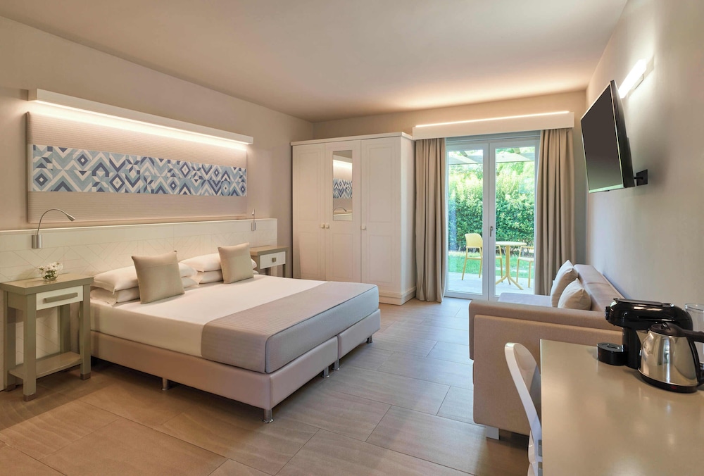 Superior Room - Photo 7