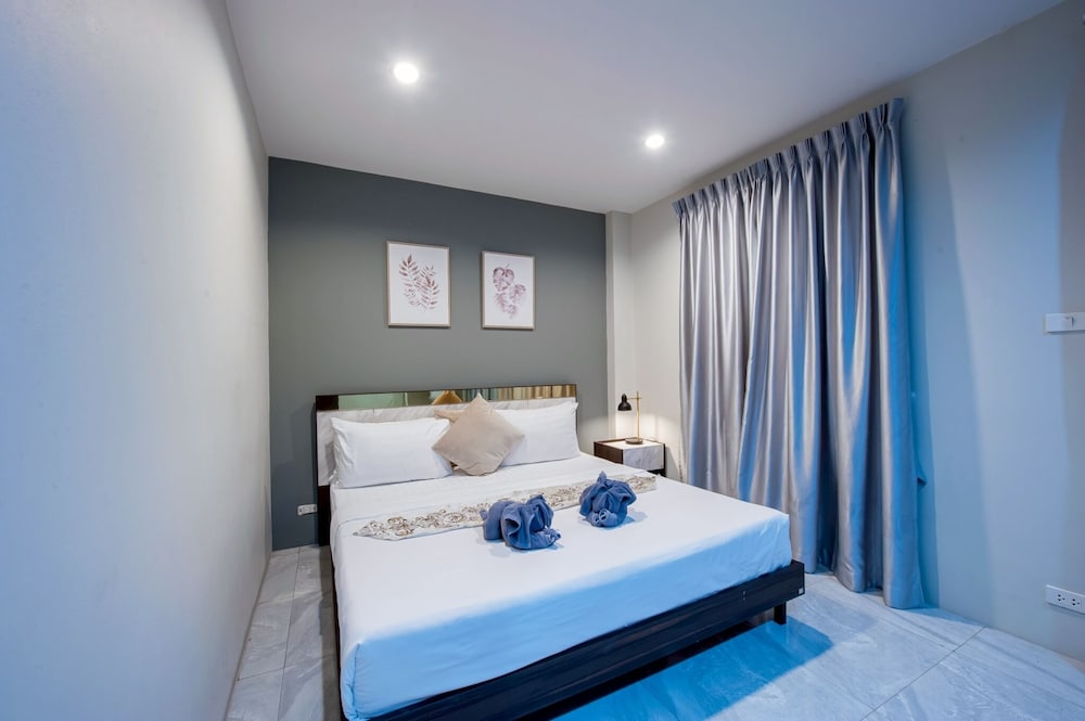 Residence-Side Deluxe Double Bed - Photo 5